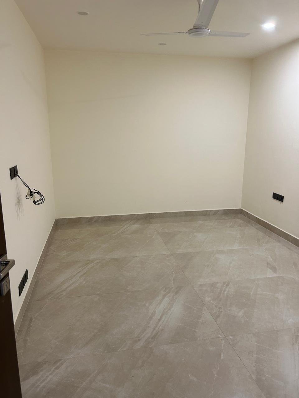 4BHK apartment plus servant room Pioneer Park available for rent